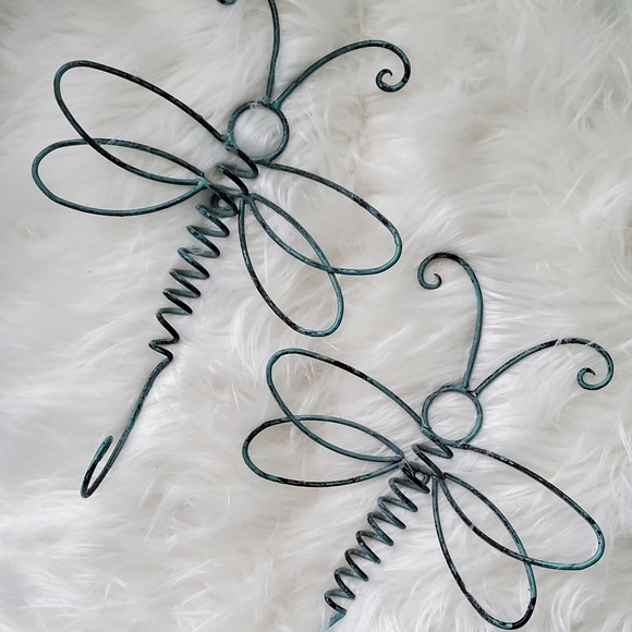Metal Dragonfly Wall Decor/Hooks - Picture 1 of 4